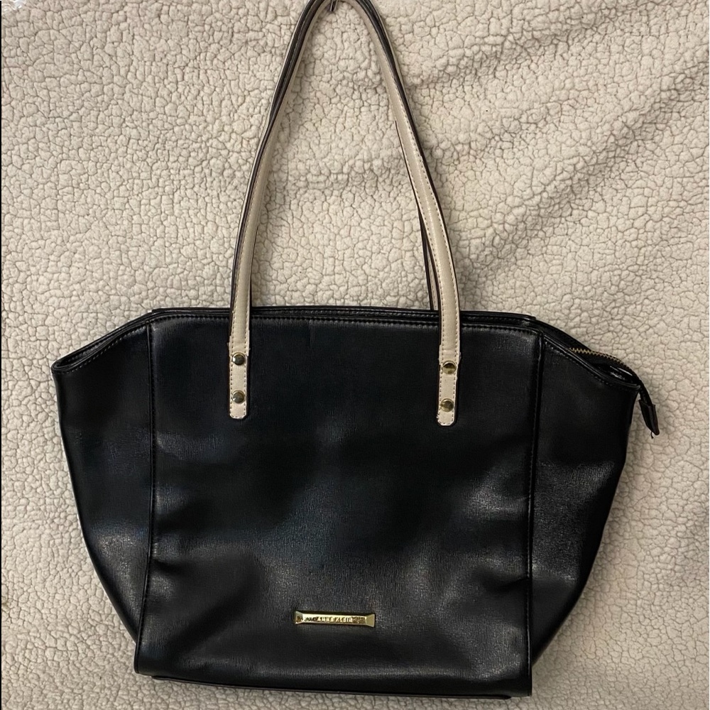 Black Anne Klein Handbag Medium size VERY CLEAN